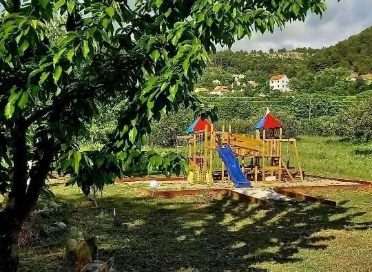 Aldeamento Turístico Krka Magic Pumpkin Rupe